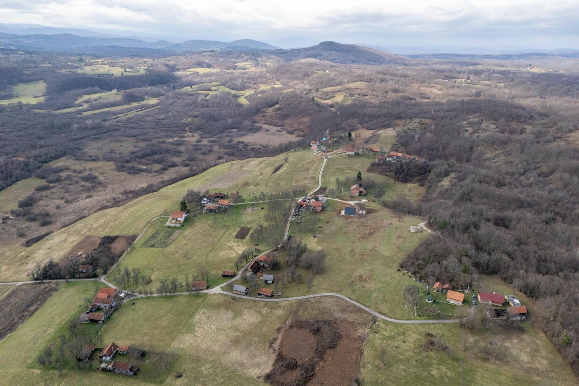 Double Paradise Slunj Buitenkant foto